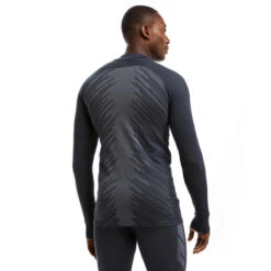 Kipsta Adult Base Layer Top Keepwarm 900 - Dark Grey 19 Kipsta Adult Base Layer Top Keepwarm 900 - Dark Grey -Decathlon adult base layer top keepwarm 900 dark grey 4