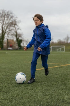 Kipsta Kids' Football Rainproof Jacket Viralto Club 22 Kipsta Kids' Football Rainproof Jacket Viralto Club -Decathlon k6afc81a66b02e7e30912dfd89b0f0596