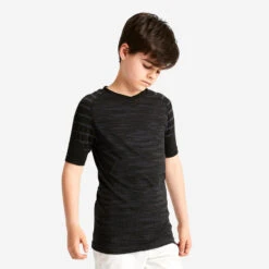 Kipsta Kids' Short-Sleeved Thermal Base Layer Top Keepdry 500 - Black 15 Kipsta Kids' Short-Sleeved Thermal Base Layer Top Keepdry 500 - Black -Decathlon kids short sleeved thermal base layer top keepdry 500 black 3